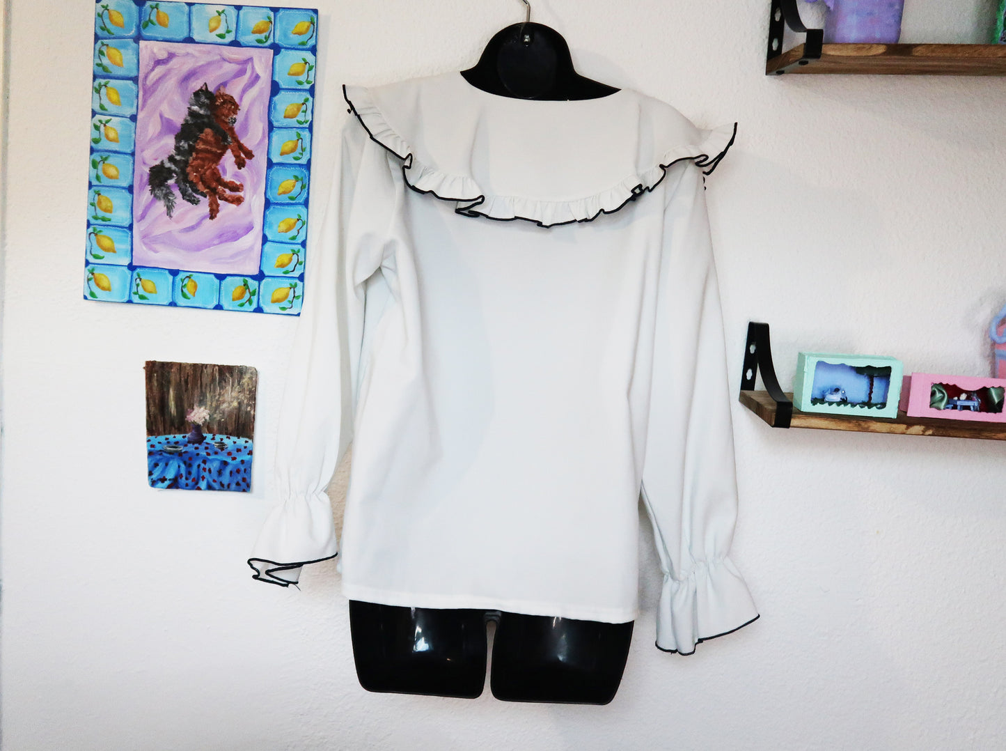 Blouse style lolita