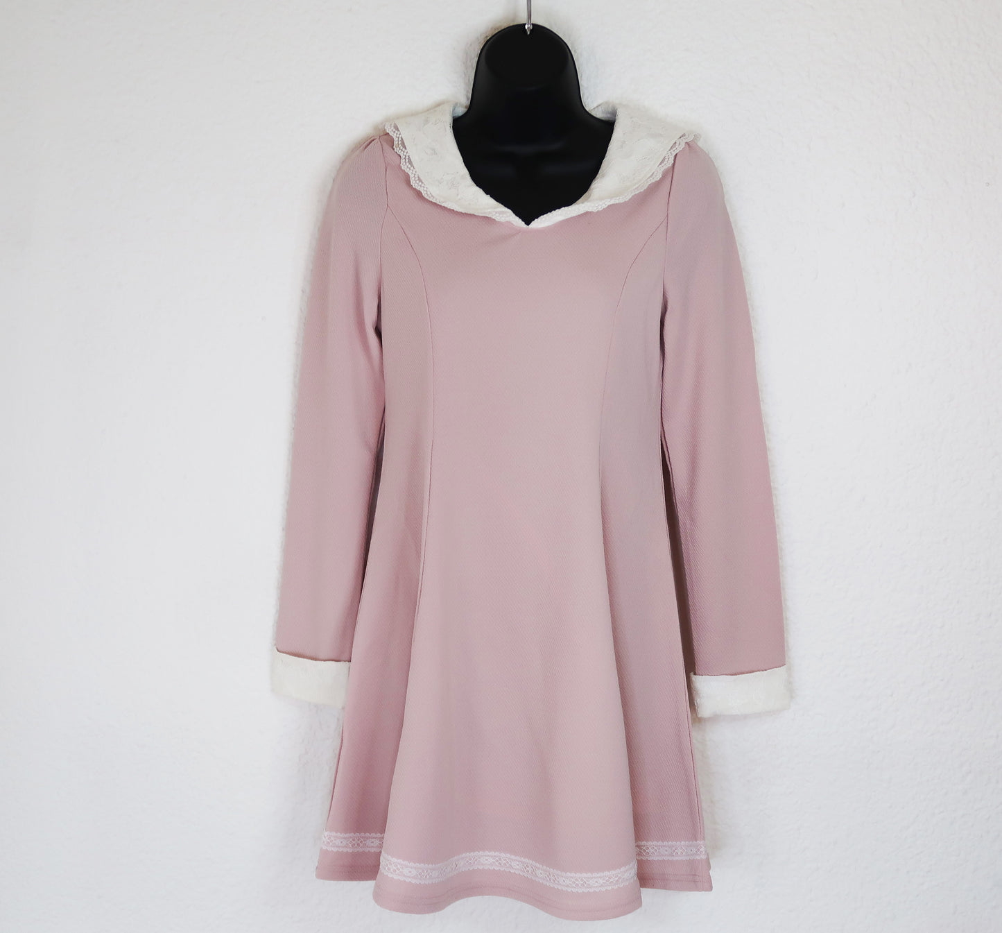 Robe neuve avec étiquette de la marque japonaise Penderie (Liz Lisa)