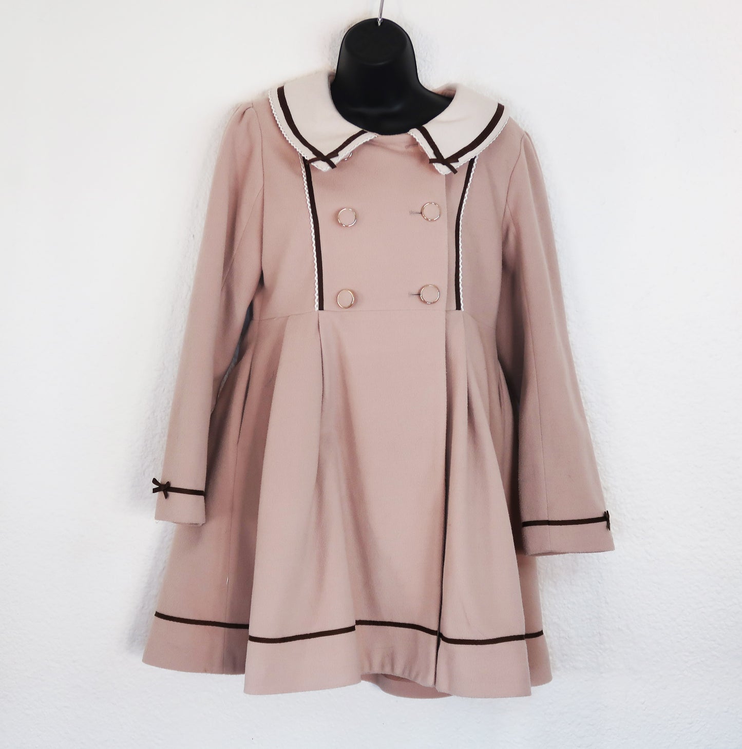 Manteau évasé tout doux style lolita de la marque japonaise Amavel