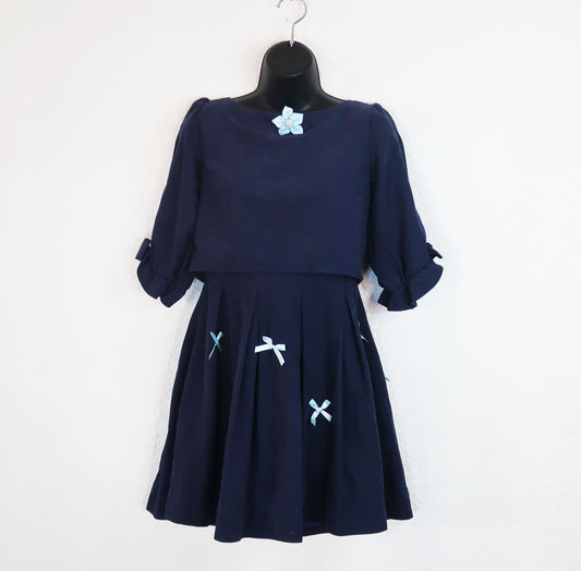 Robe imitation daim avec noeuds et fleur de la marque japonaise Titty&co